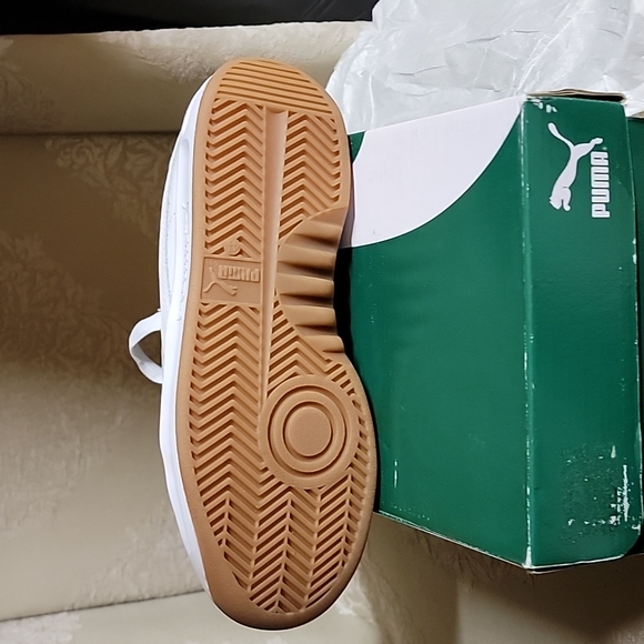 Woman's pumas - Picture 4 of 4